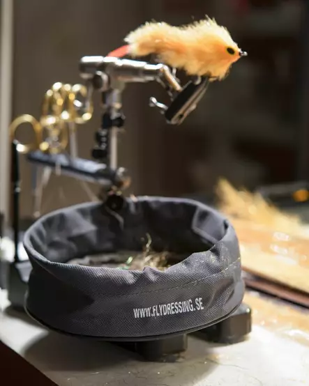 Fly-Dressing Fly Tying Trash Bin - Fliegenbindestöcke - 7340009358171 - 2
