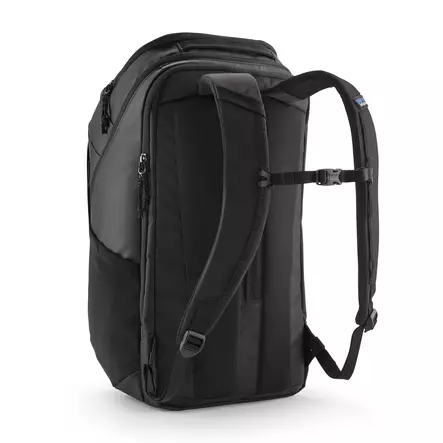 Patagonia Black Hole Pack 32L Black on Black - Rucksäcke - 198077514084 - 2