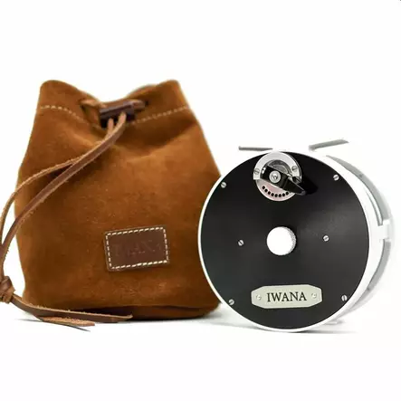 Iwana Retro Salmon 3 3/4" Black & Silver - Fliegenrollen - 6975745030718 - 2