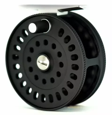 Iwana Minami Black LH - Fliegenrollen - 6975745031029 - 1